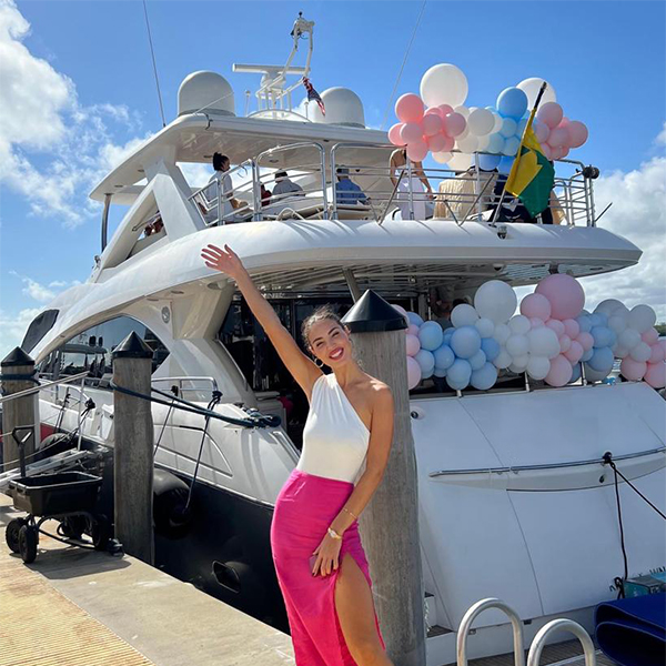 Yacht decorated with baloons